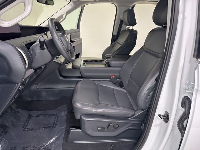 2025 Ford Expedition Active - Photo 15