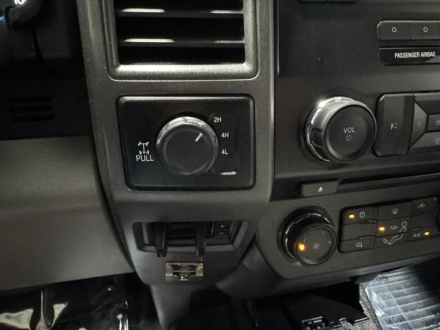 2018 Ford F-350 Super Duty XL - Photo 19