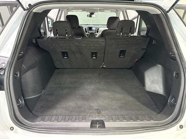 2020 Chevrolet Equinox LS - Photo 24