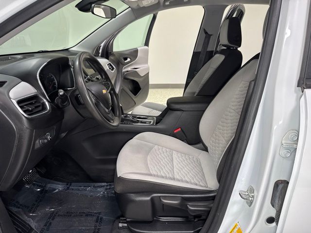 2020 Chevrolet Equinox LS - Photo 11