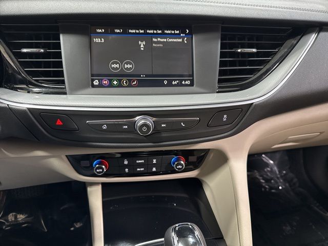 2020 Buick Regal Sportback Preferred - Photo 17