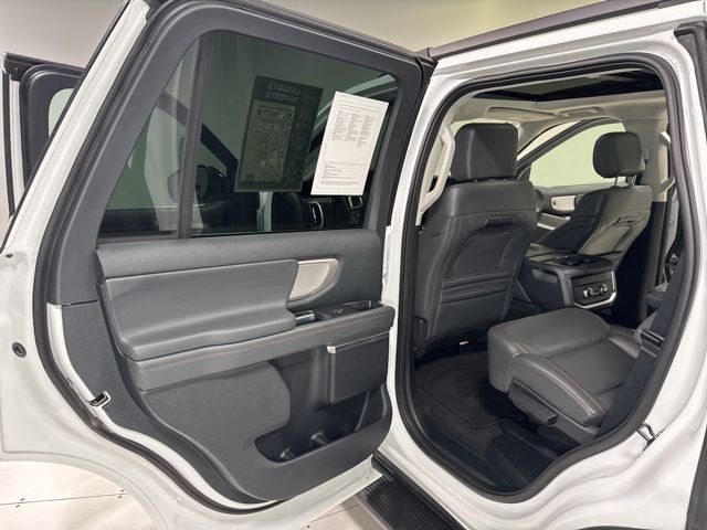 2025 Ford Expedition Active - Photo 24