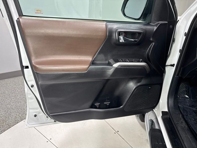 2020 Toyota Tacoma Limited - Photo 13