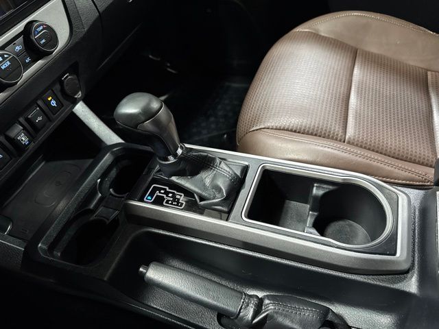 2020 Toyota Tacoma Limited - Photo 27