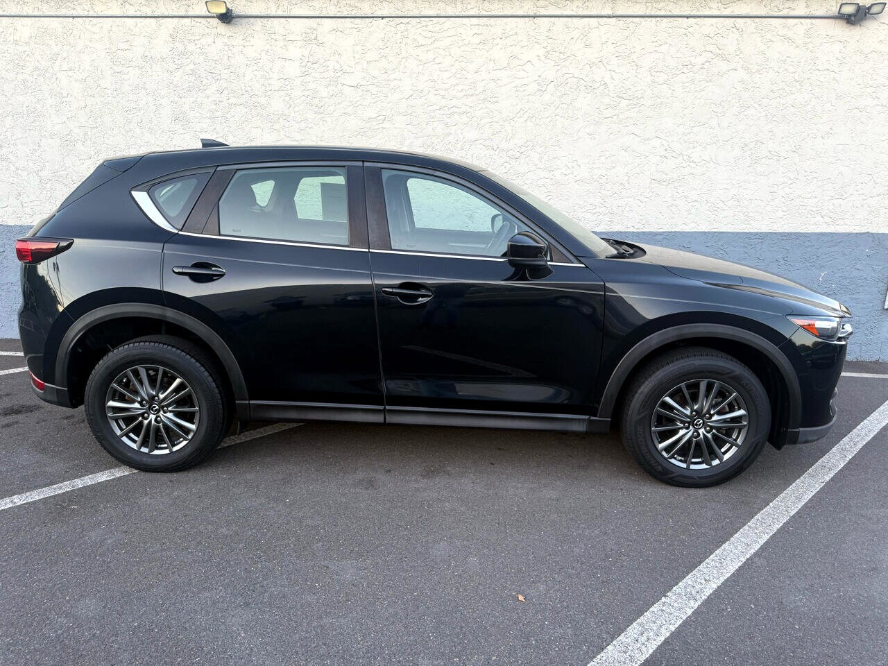 2018 Mazda CX-5 Sport photo 2