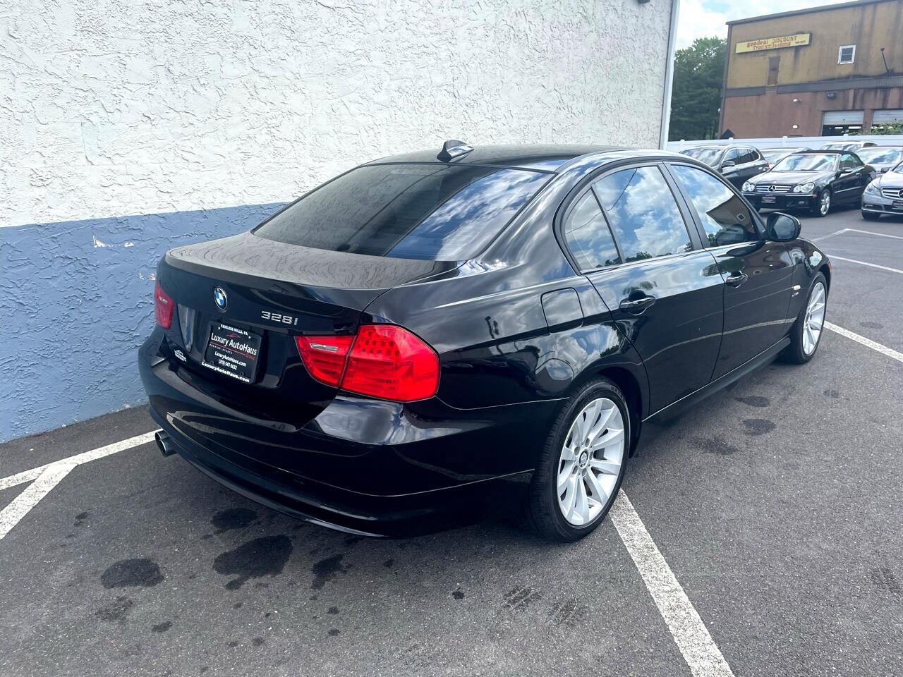 2011 Bmw 328i xDrive photo 3