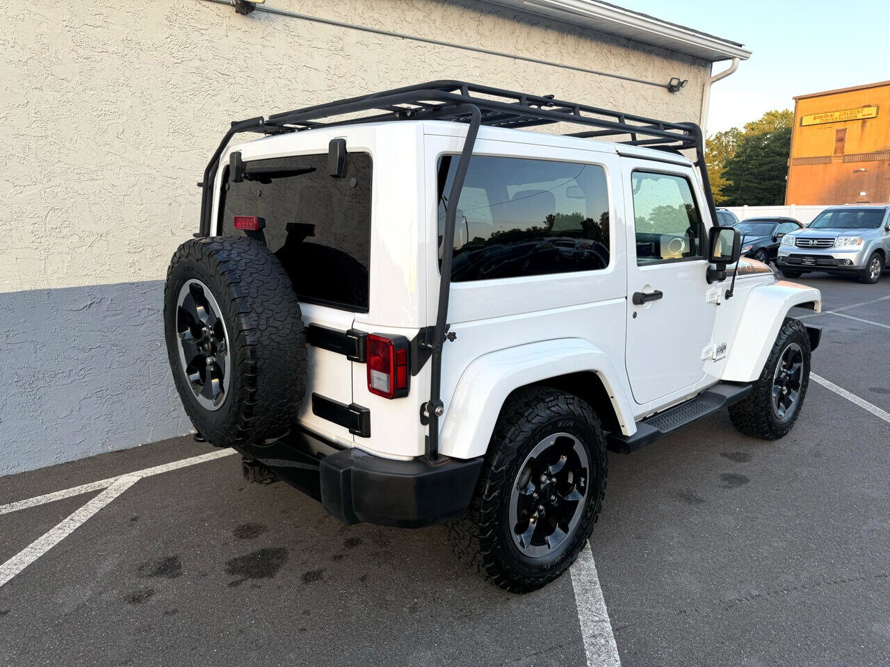 2014 Jeep Wrangler Sahara photo 3