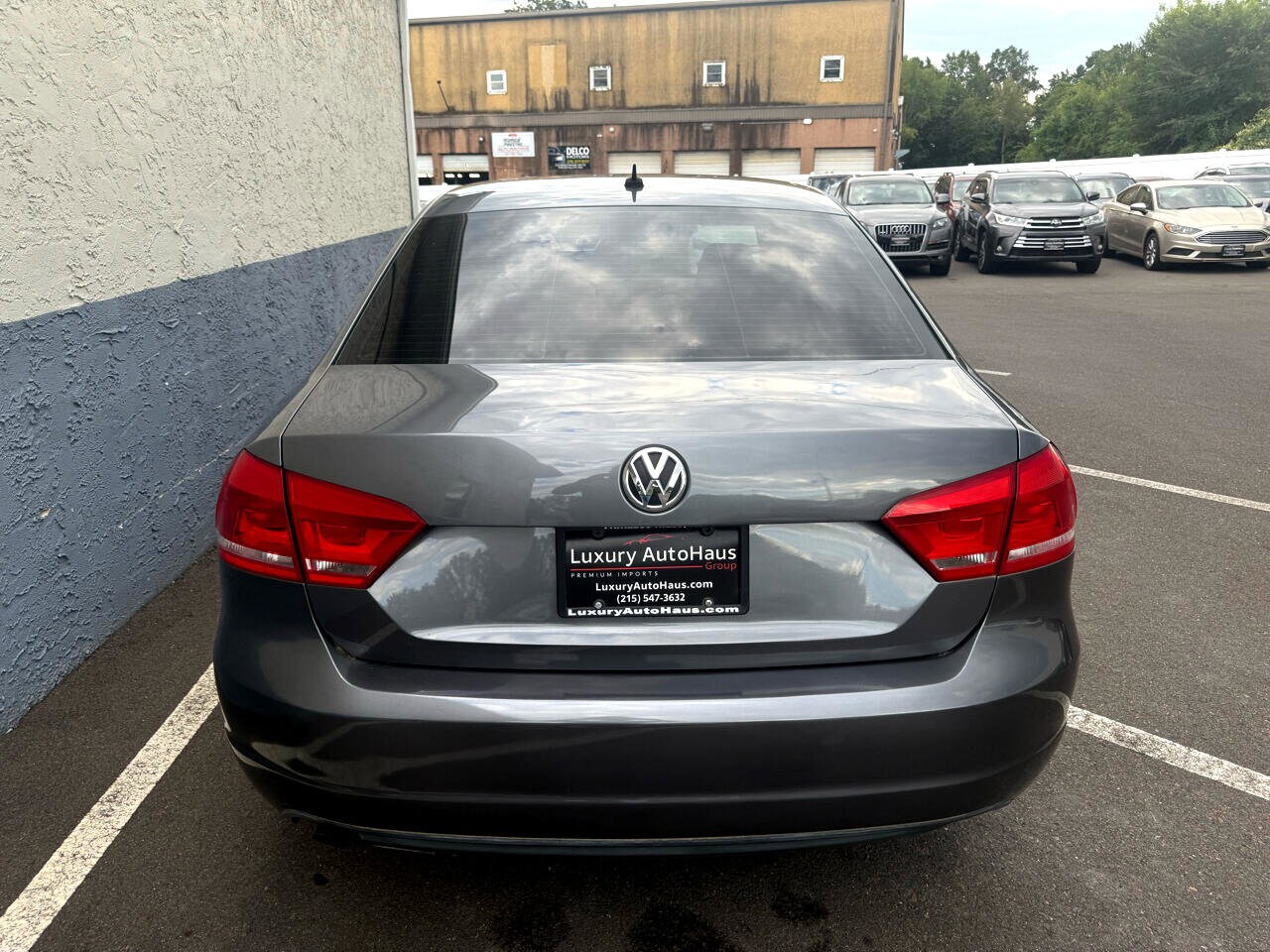 2014 Volkswagen Passat photo 4