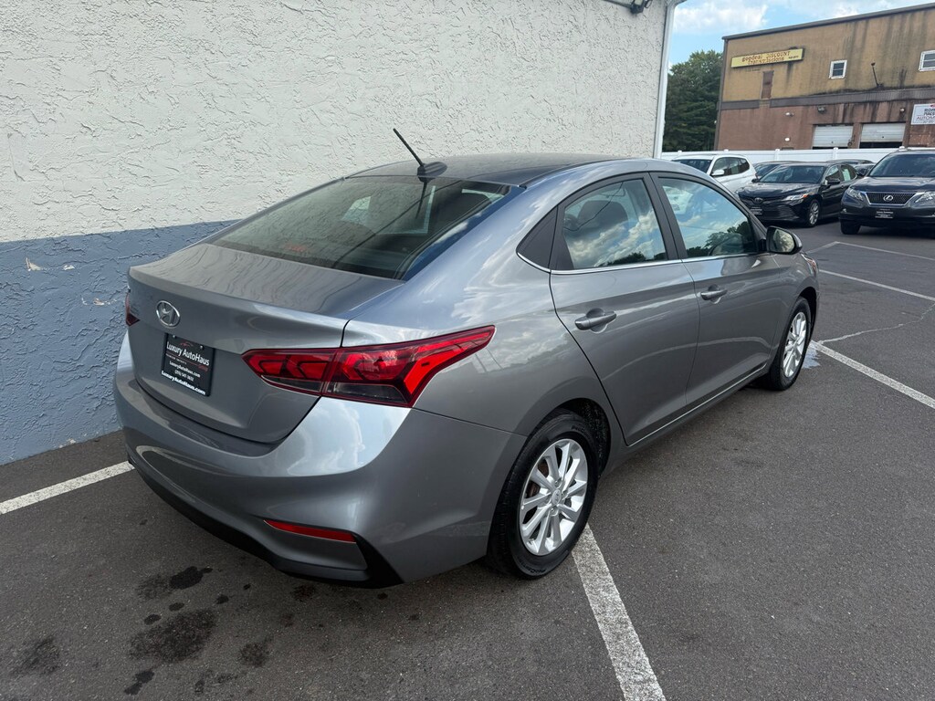 Used 2022 Hyundai Accent SEL Sedan