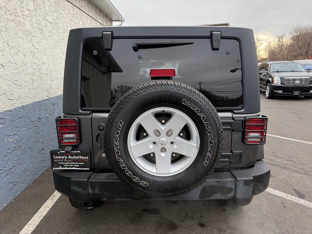 Used 2017 Jeep Wrangler JK Unlimited Sport 4x4 SUV