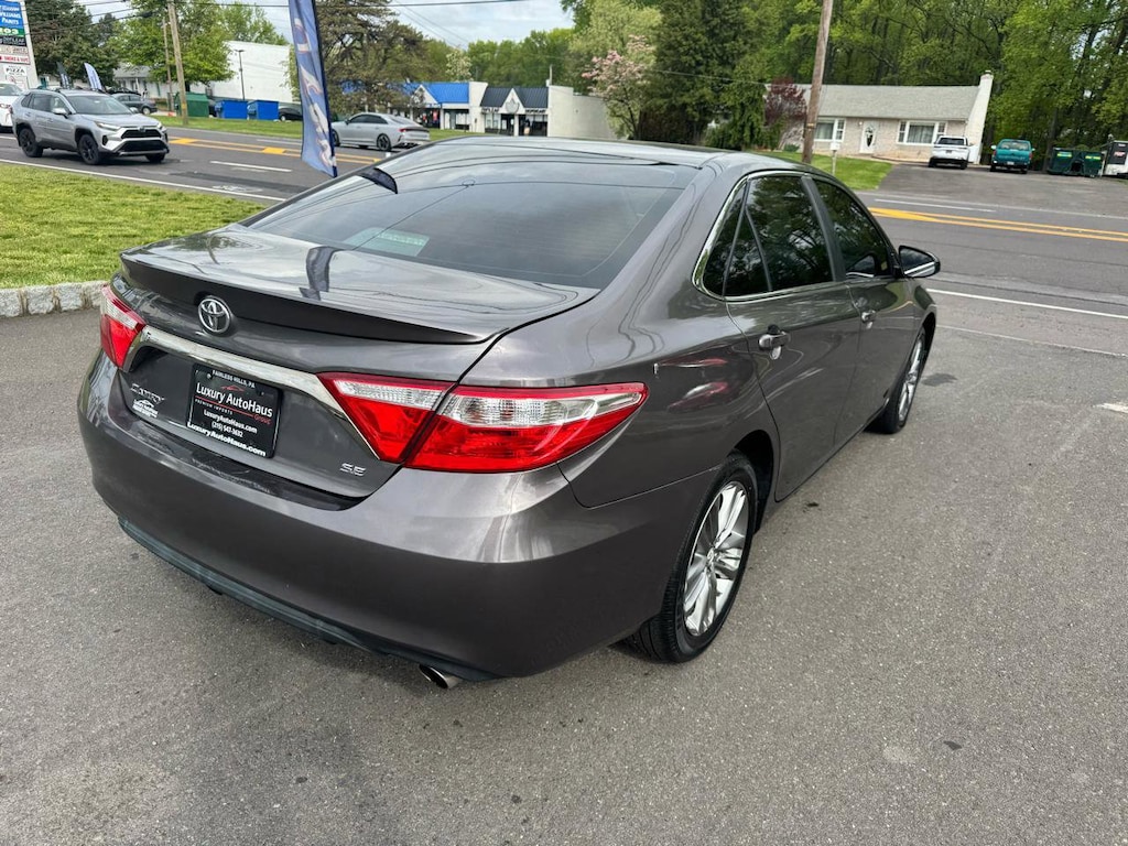 Used 2016 Toyota Camry Sedan