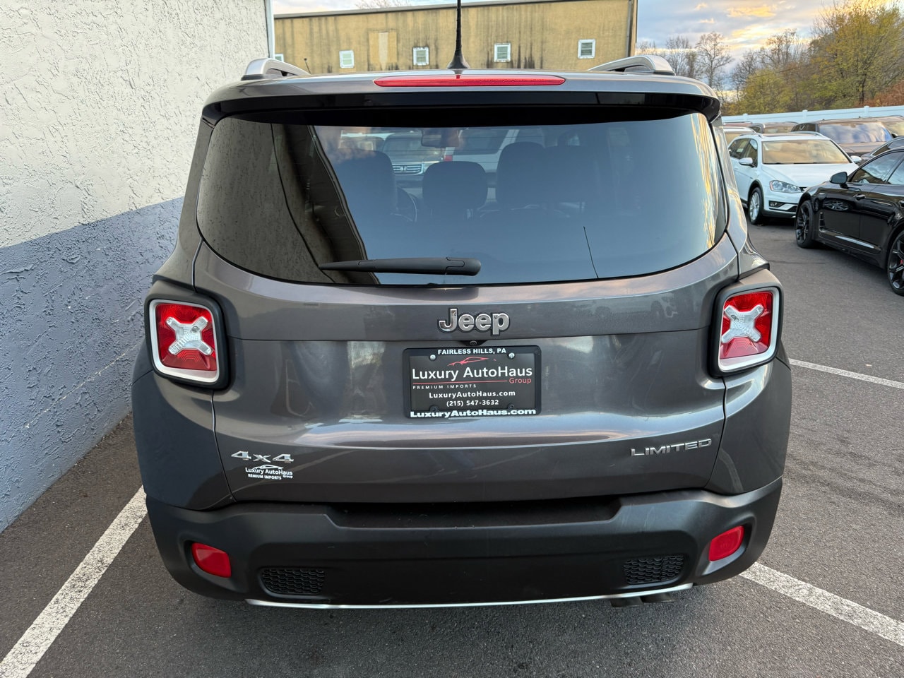 2016 Jeep Renegade Limited photo 4