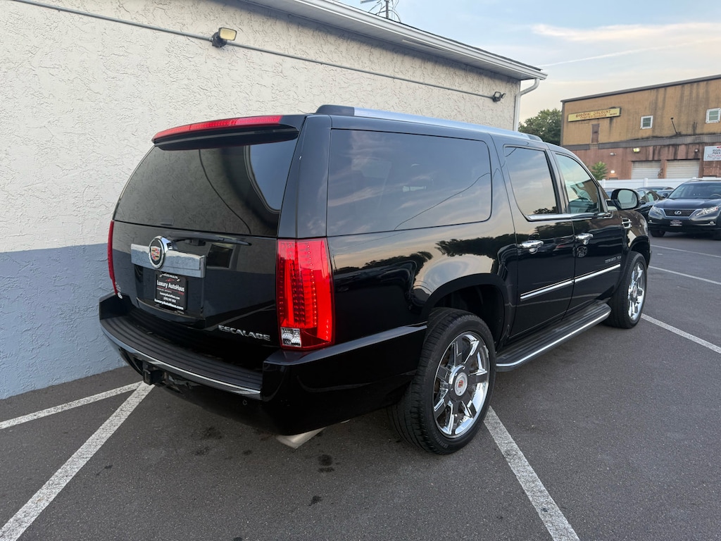 Used 2014 CADILLAC Escalade ESV Luxury SUV