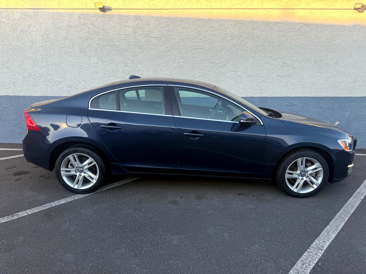 2014 Volvo S60 T5 Premier photo 2