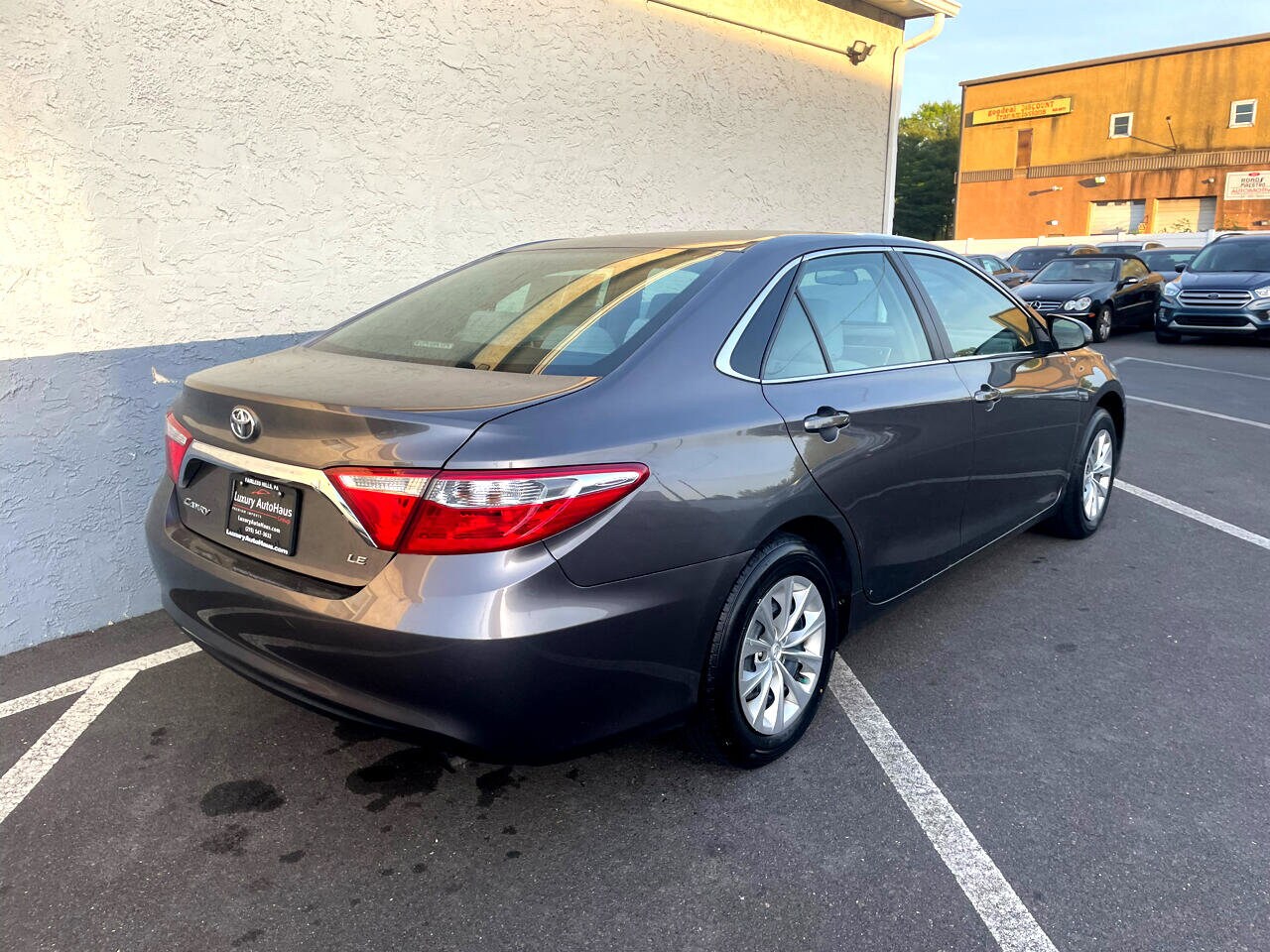 2017 Toyota Camry XLE XSE photo 3