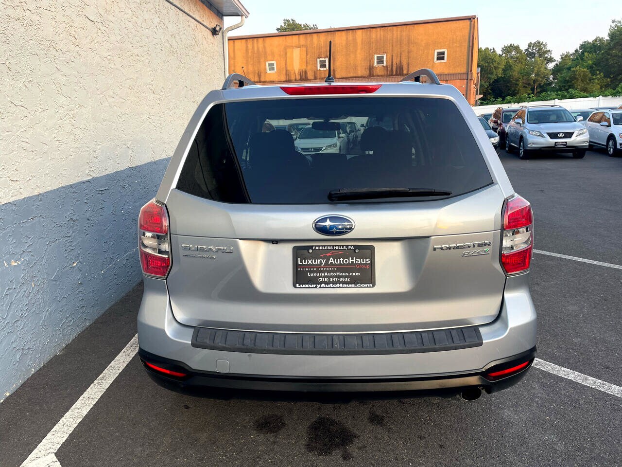 2015 Subaru Forester 2.5i Premium photo 4