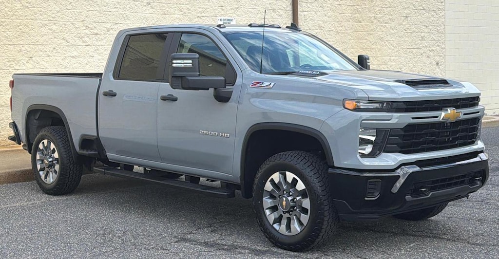 Used 2025 Chevrolet Silverado 2500 HD Custom Truck Crew Cab