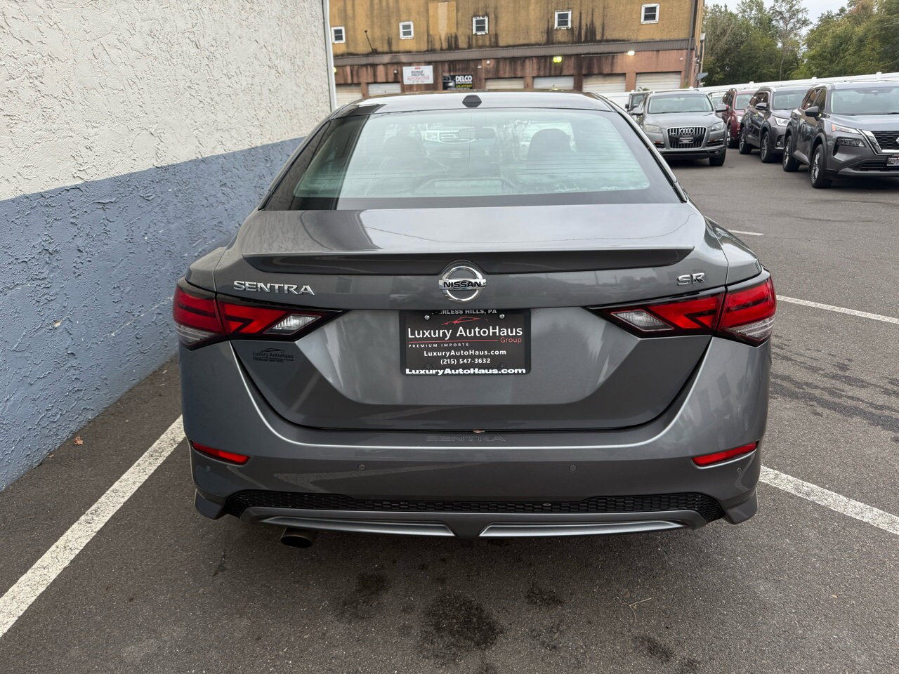 2021 Nissan Sentra SR photo 3
