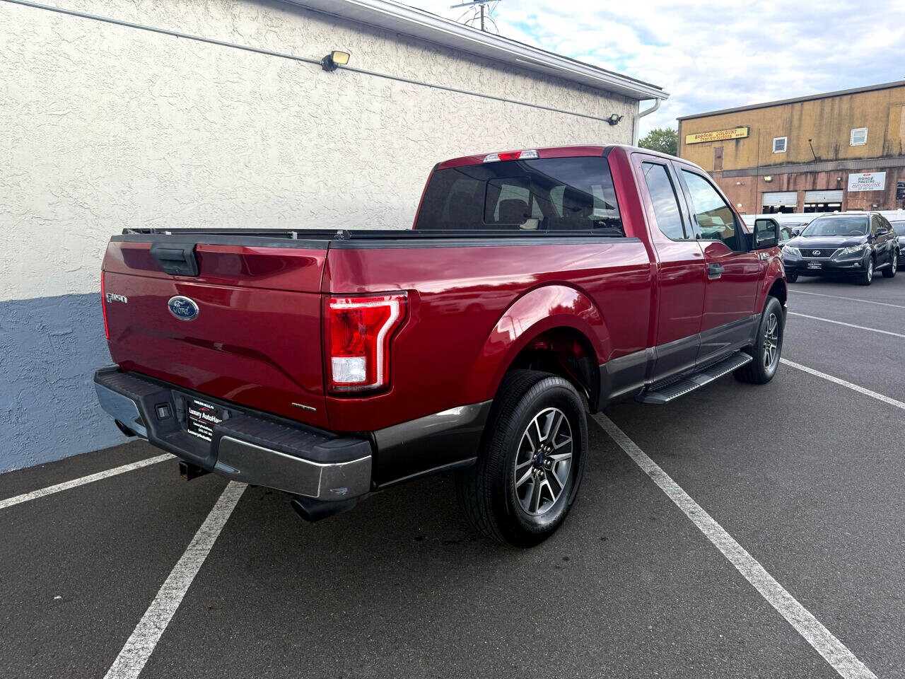 2015 Ford F-150 photo 2