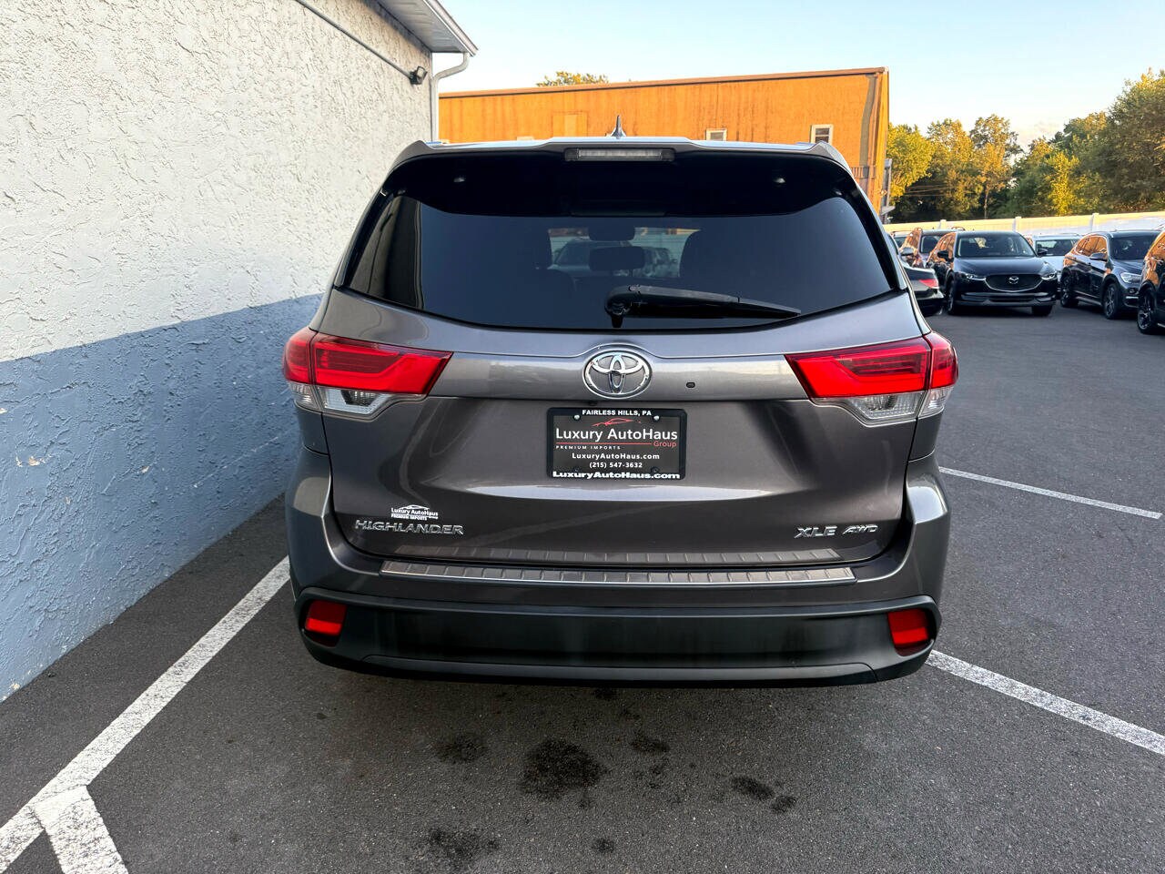 2017 Toyota Highlander SE XLE photo 3