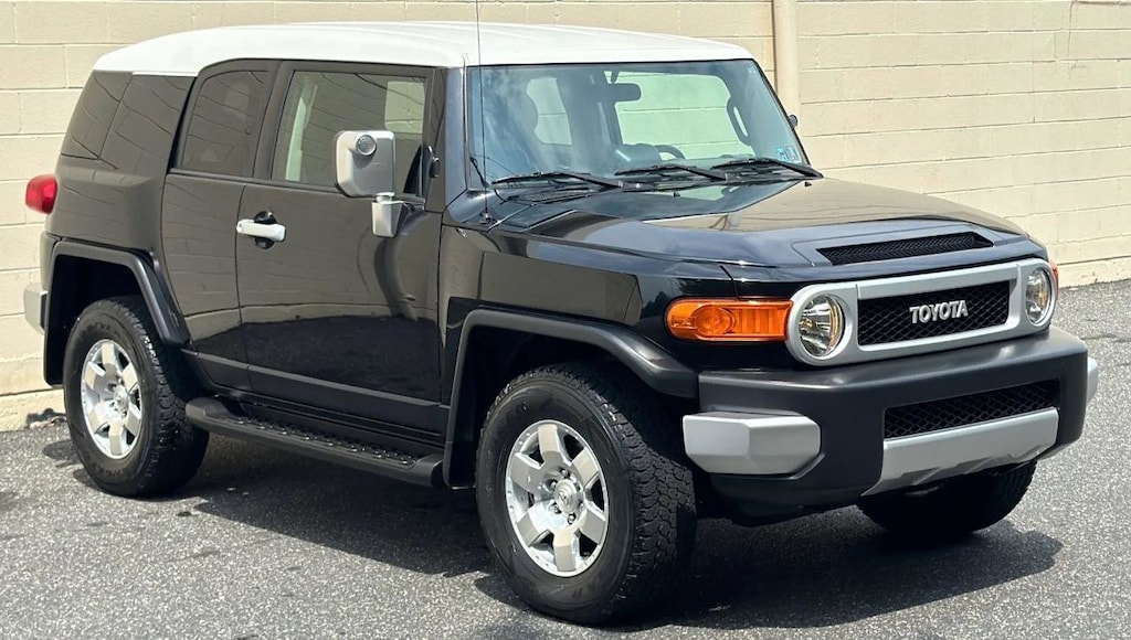 Used 2007 Toyota FJ Cruiser Base SUV