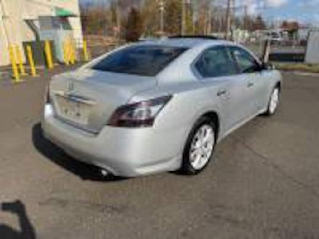 Used 2014 Nissan Maxima 3.5 SV Sedan