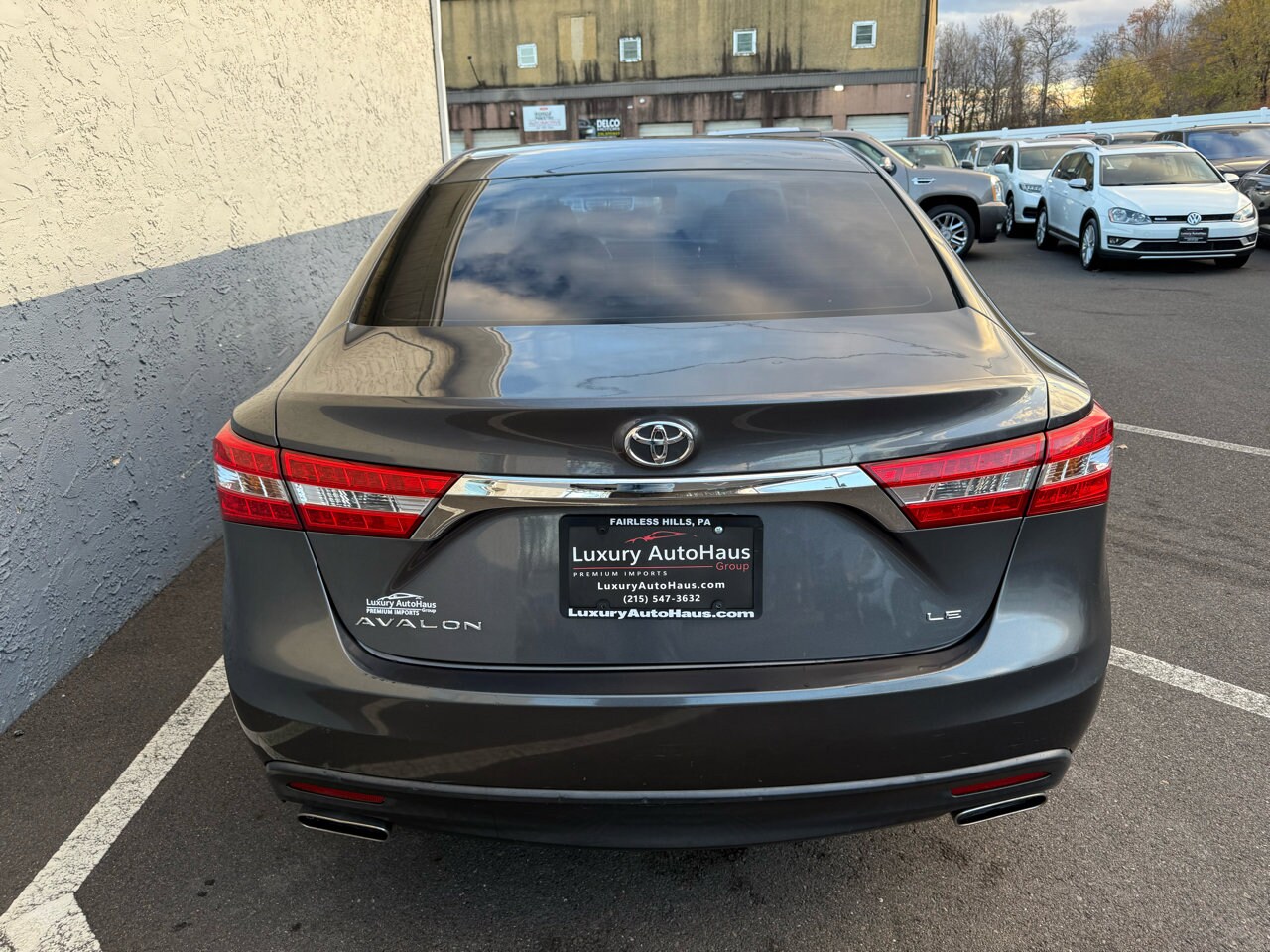2013 Toyota Avalon photo 2