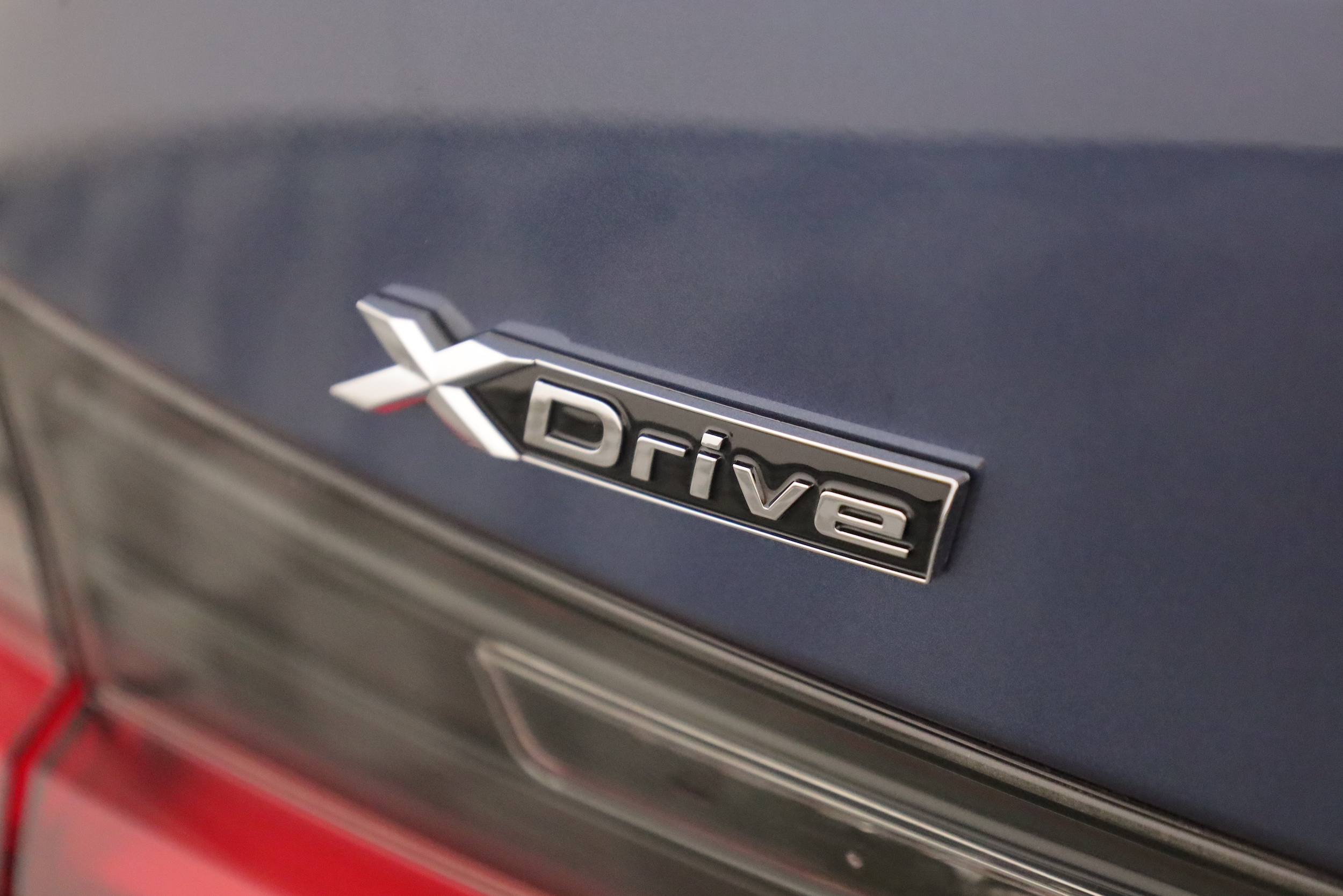 2025 BMW 3 Series 330i - Photo 36