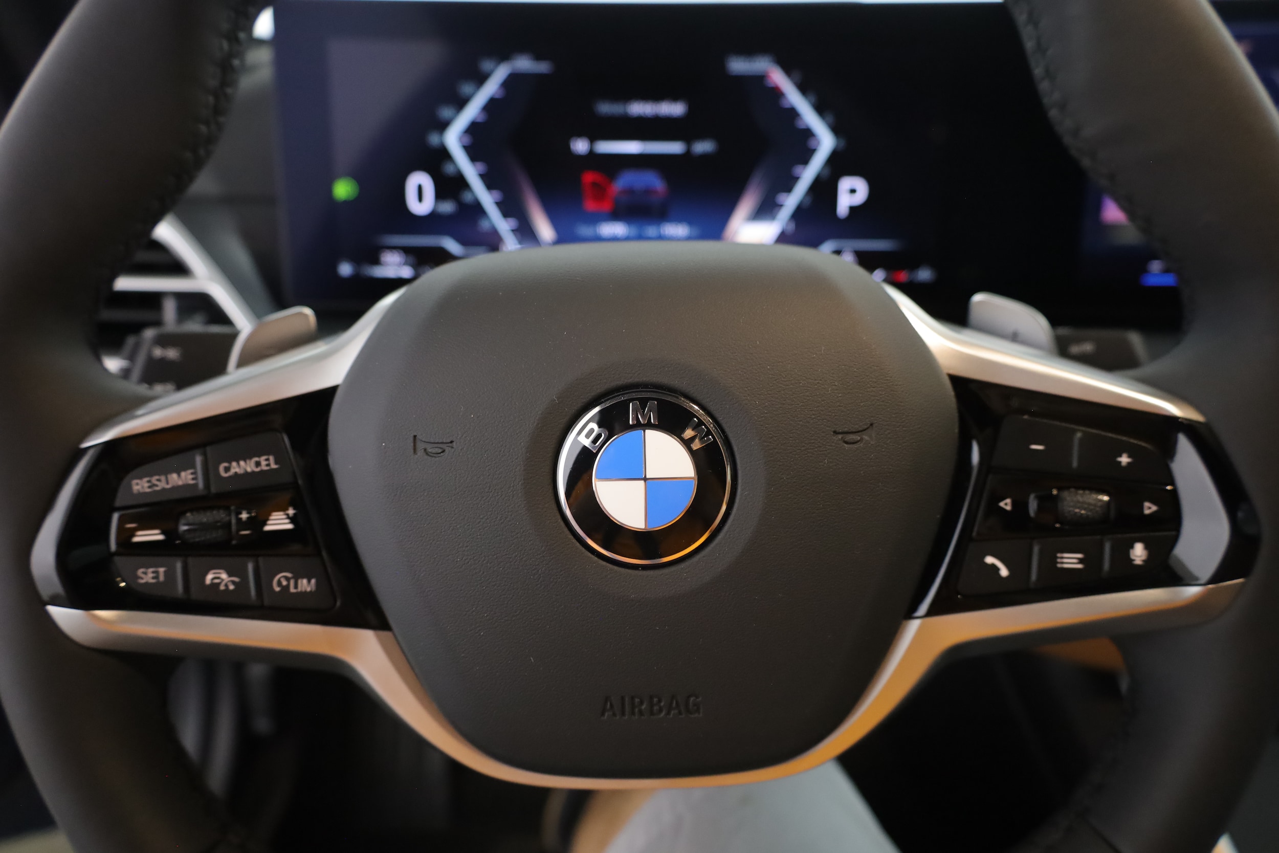 2025 BMW 3 Series 330i - Photo 15