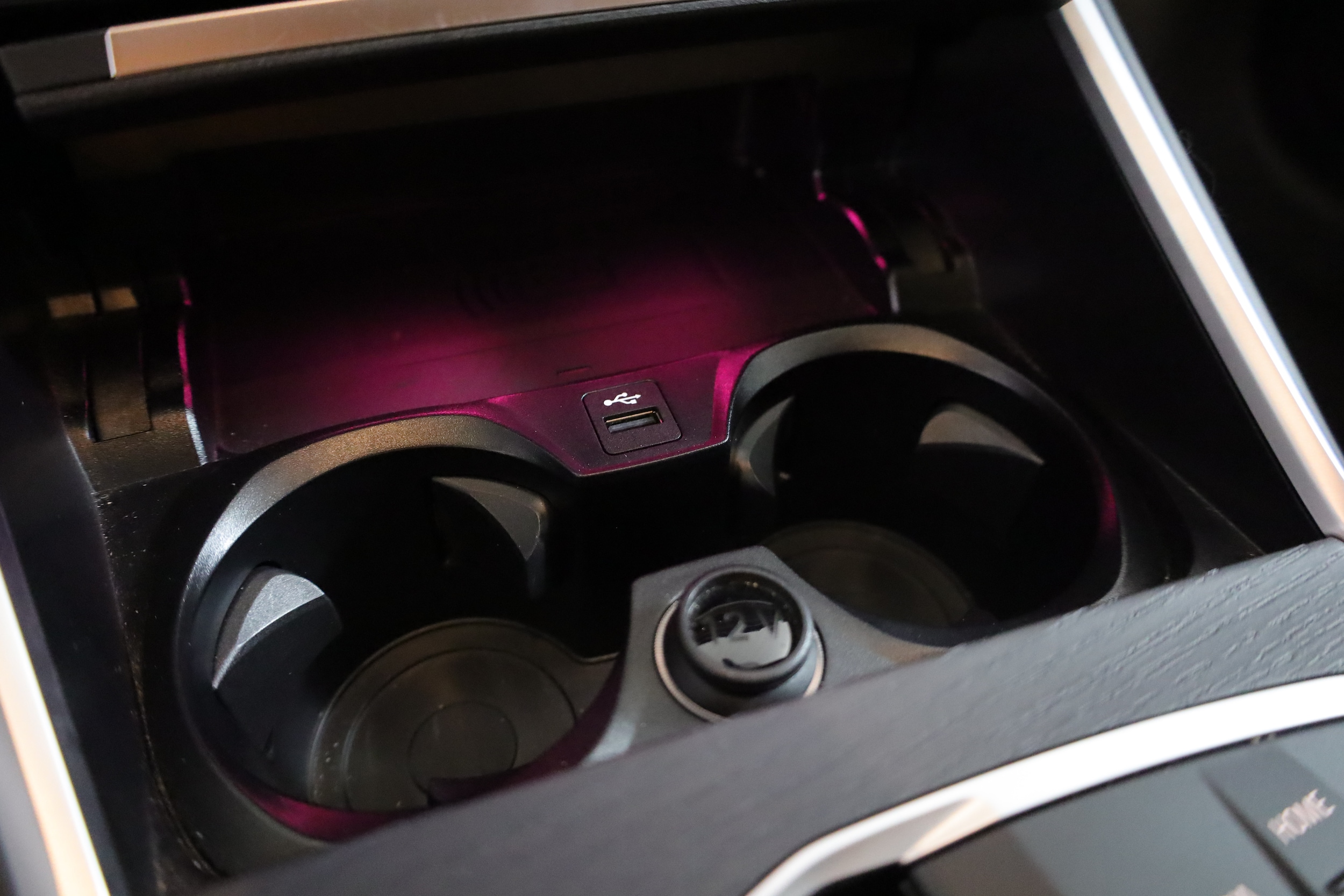 2025 BMW 3 Series 330i - Photo 21