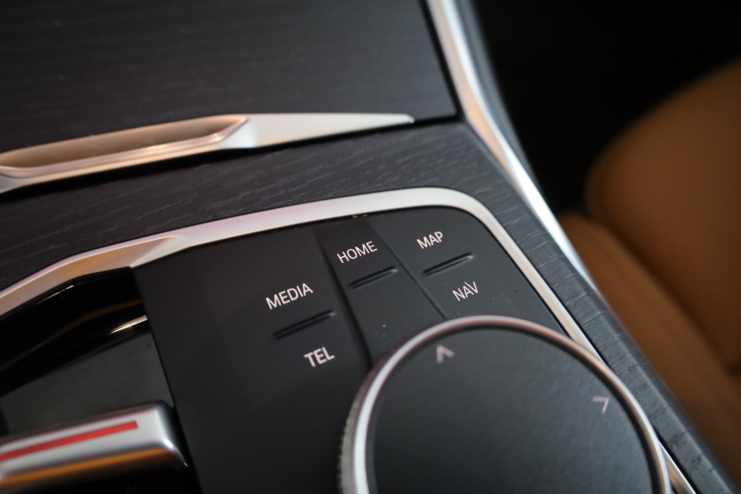 2025 BMW 3 Series 330i - Photo 24