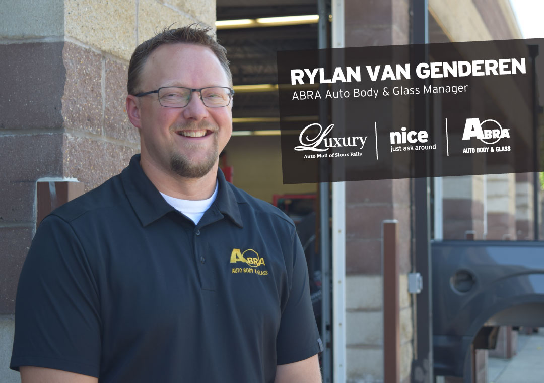 Meet-Us-Monday-Rylan-Van-Genderen.jpg