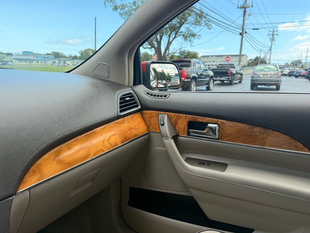 Used 2011 Lincoln MKX Base SUV