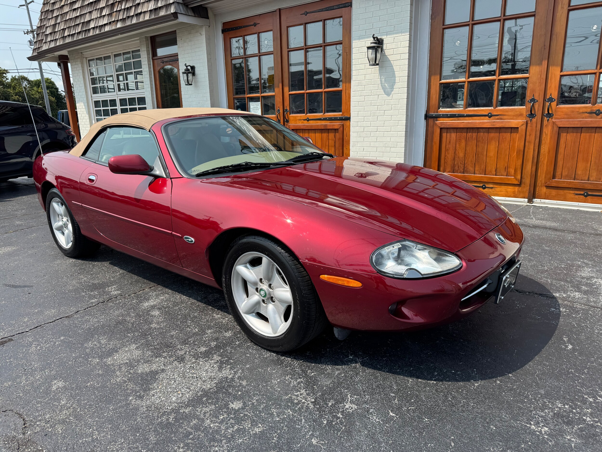 1997 Jaguar XK 8 Base photo 2