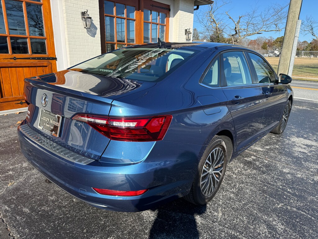 Used 2021 Volkswagen Jetta SE Sedan