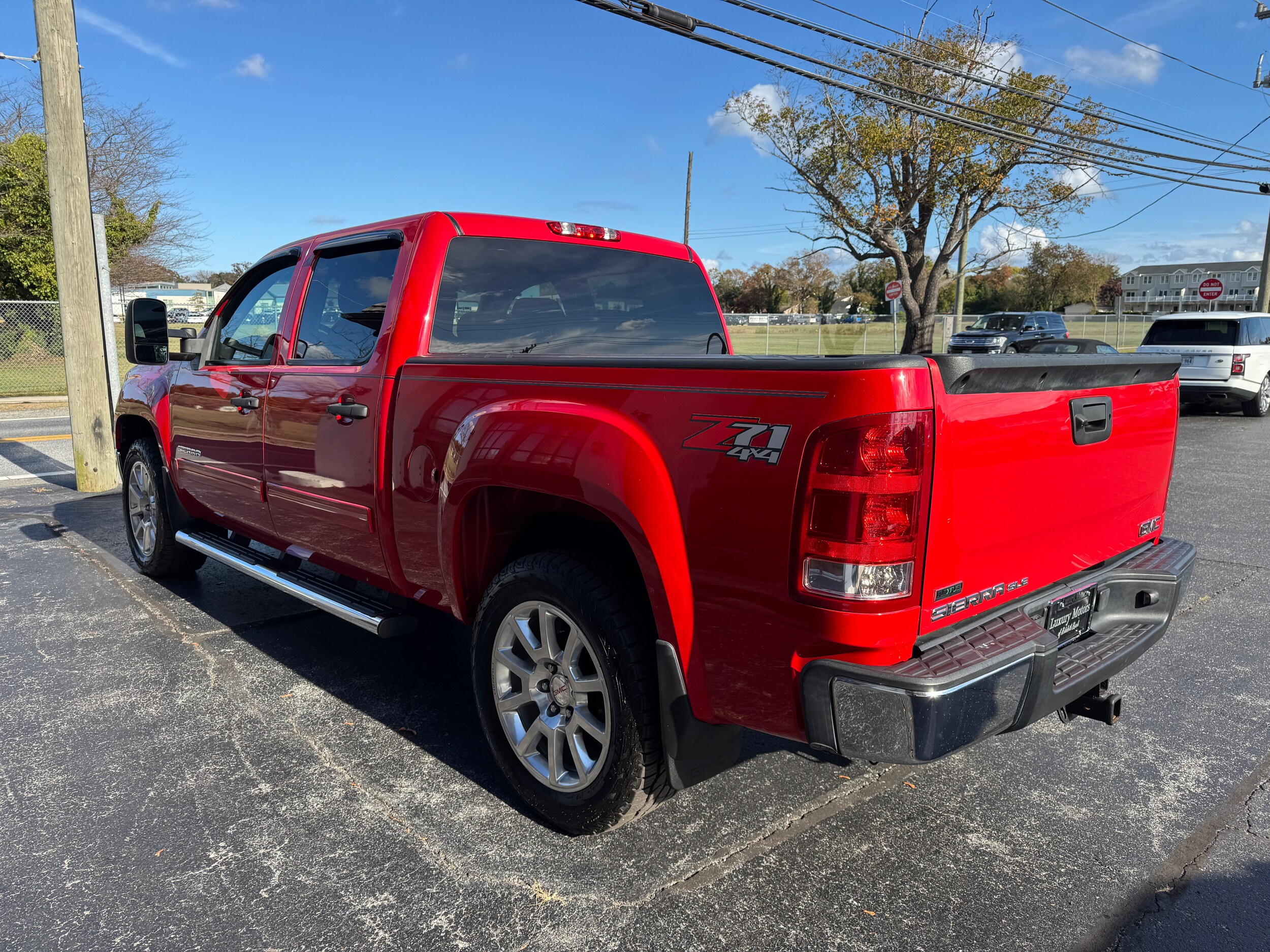 2010 Gmc Sierra 1500 SLE photo 3