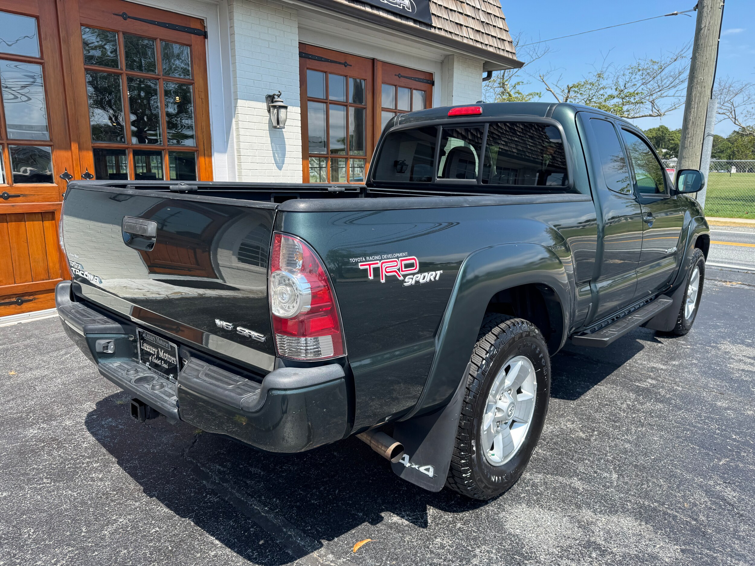 2010 Toyota Tacoma Base V6 photo 3