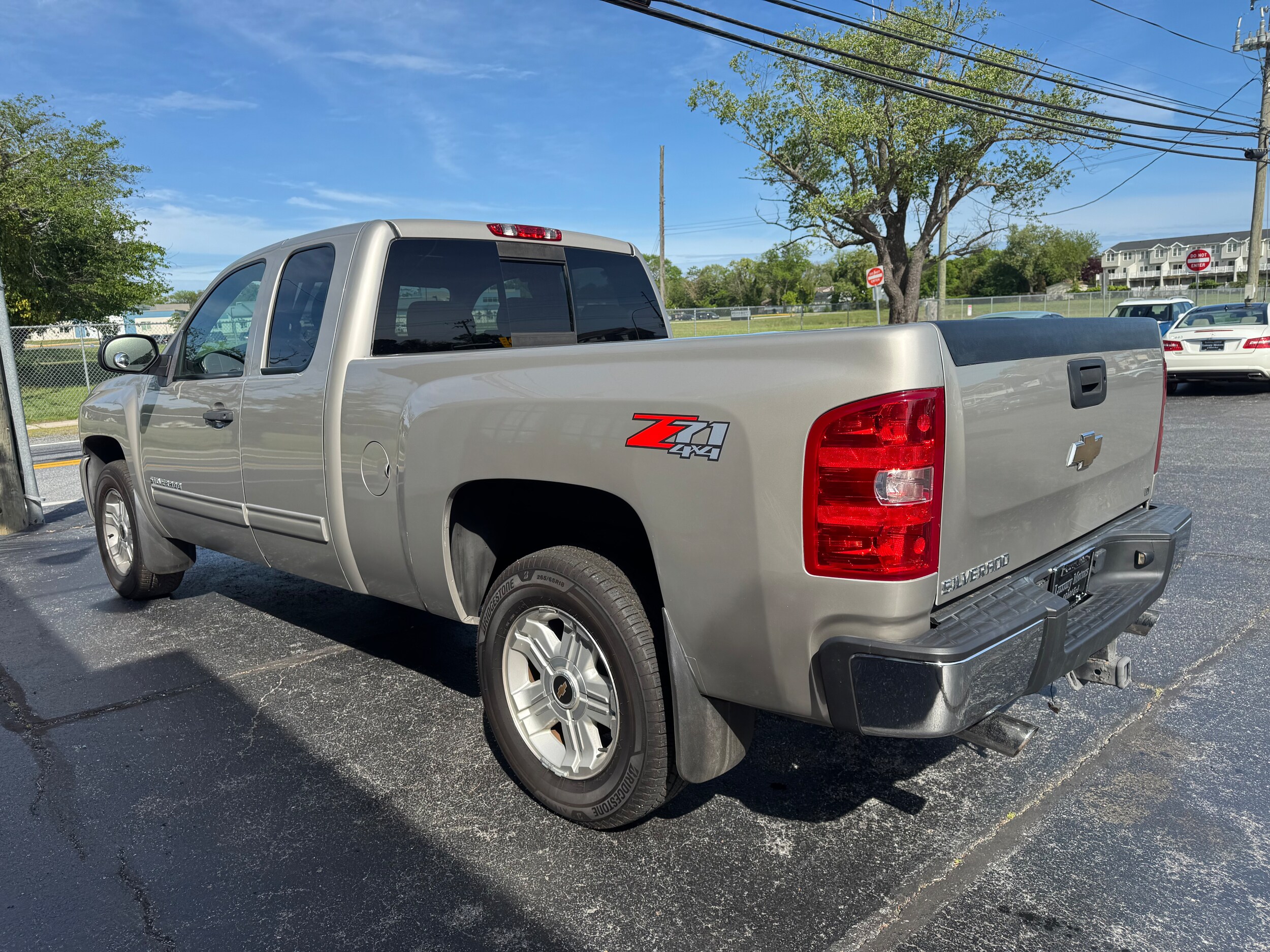 2009 Chevrolet Silverado 1500 Work Truck photo 4