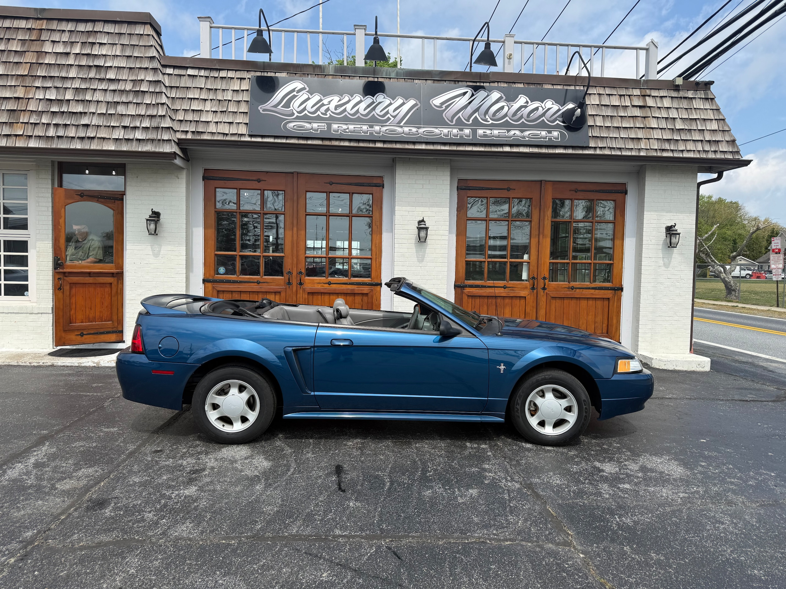 2000 Ford Mustang -'s photo