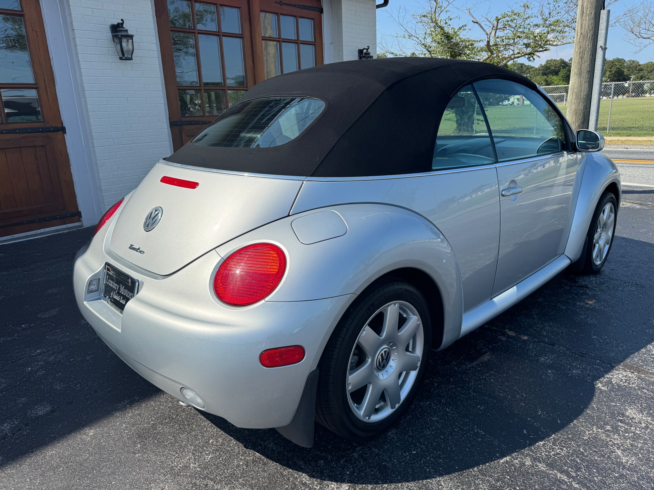 2003 Volkswagen Beetle GLS 1.8T photo 2