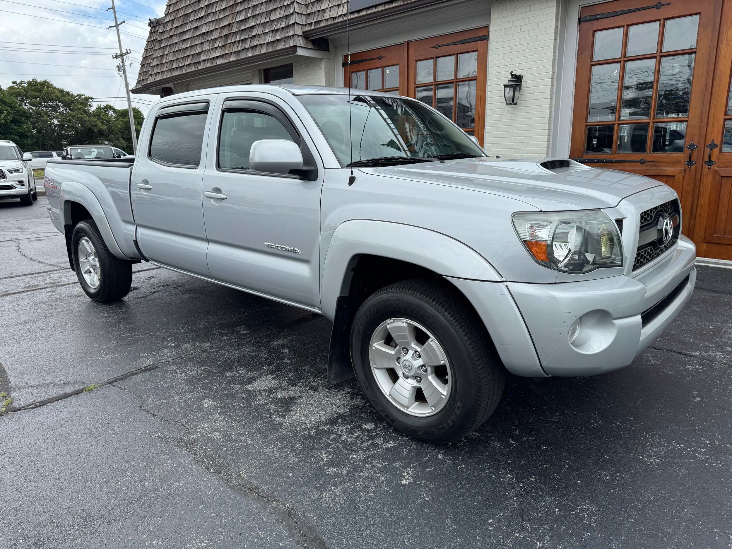 2011 Toyota Tacoma Base V6 photo 2