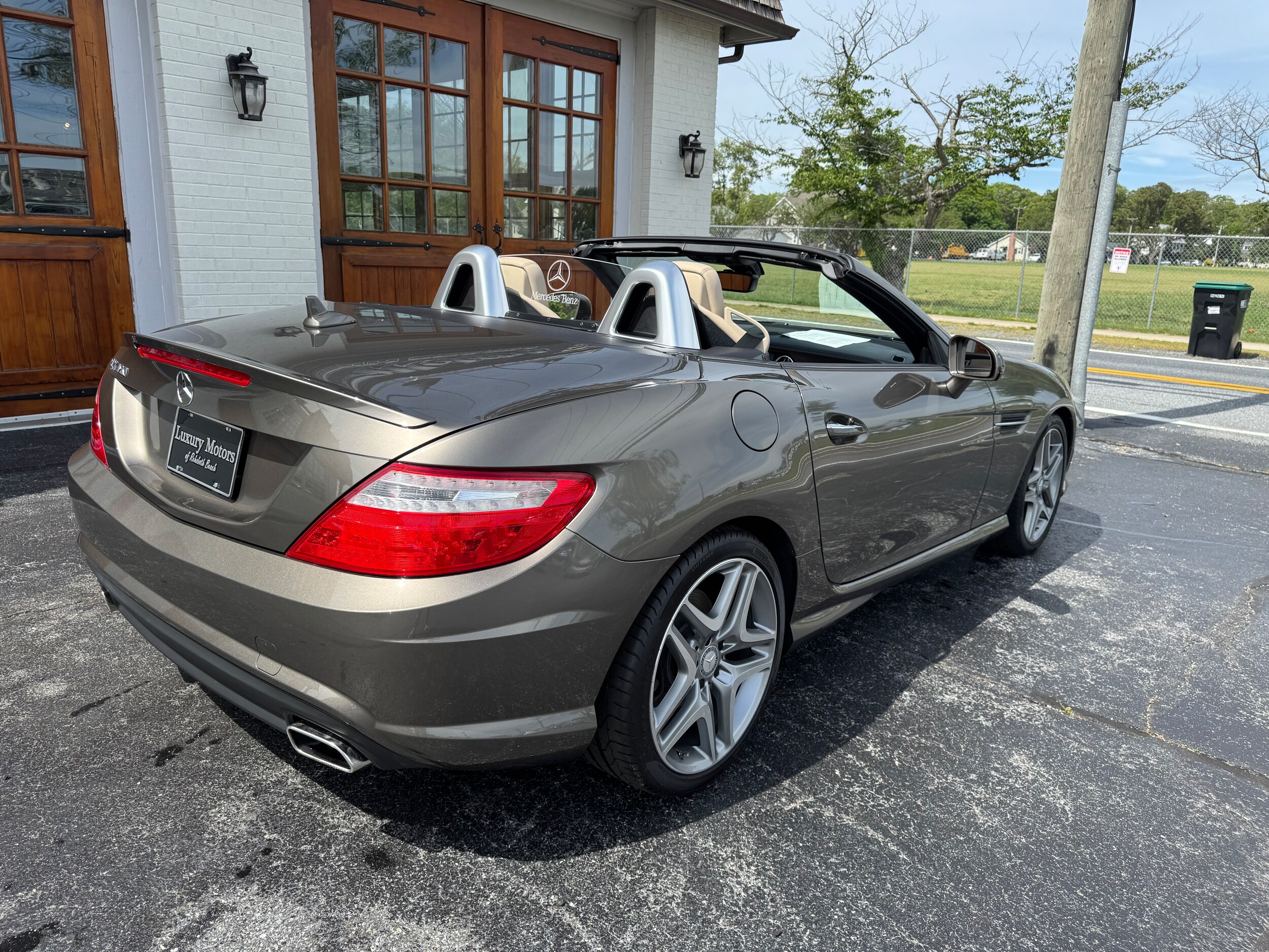 2015 Mercedes Benz SLK 350 photo 3
