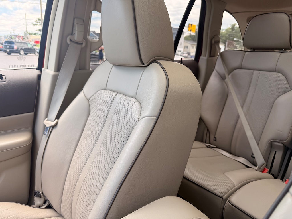 Used 2011 Lincoln MKX Base SUV