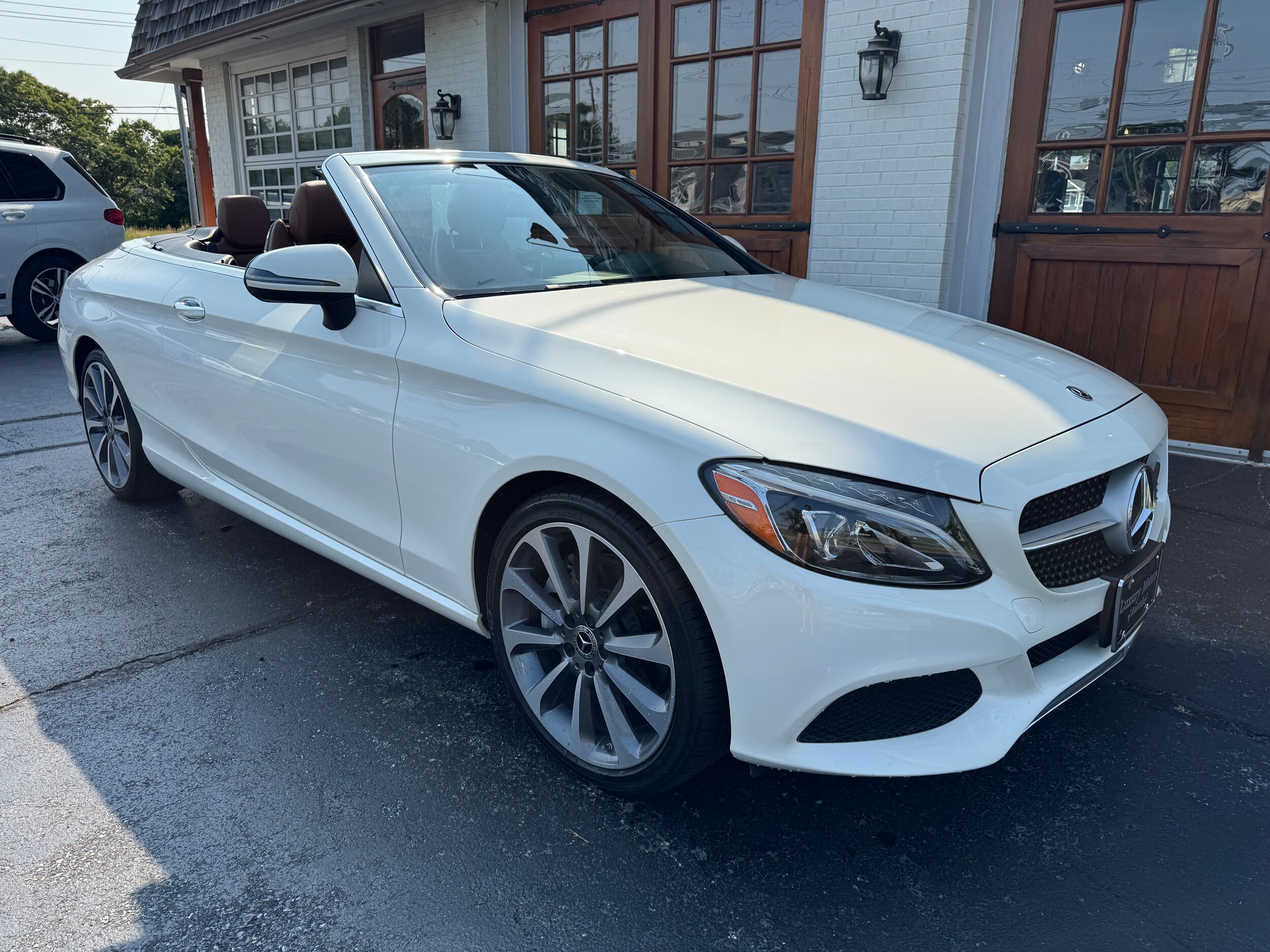 2018 Mercedes Benz C 300 photo 2
