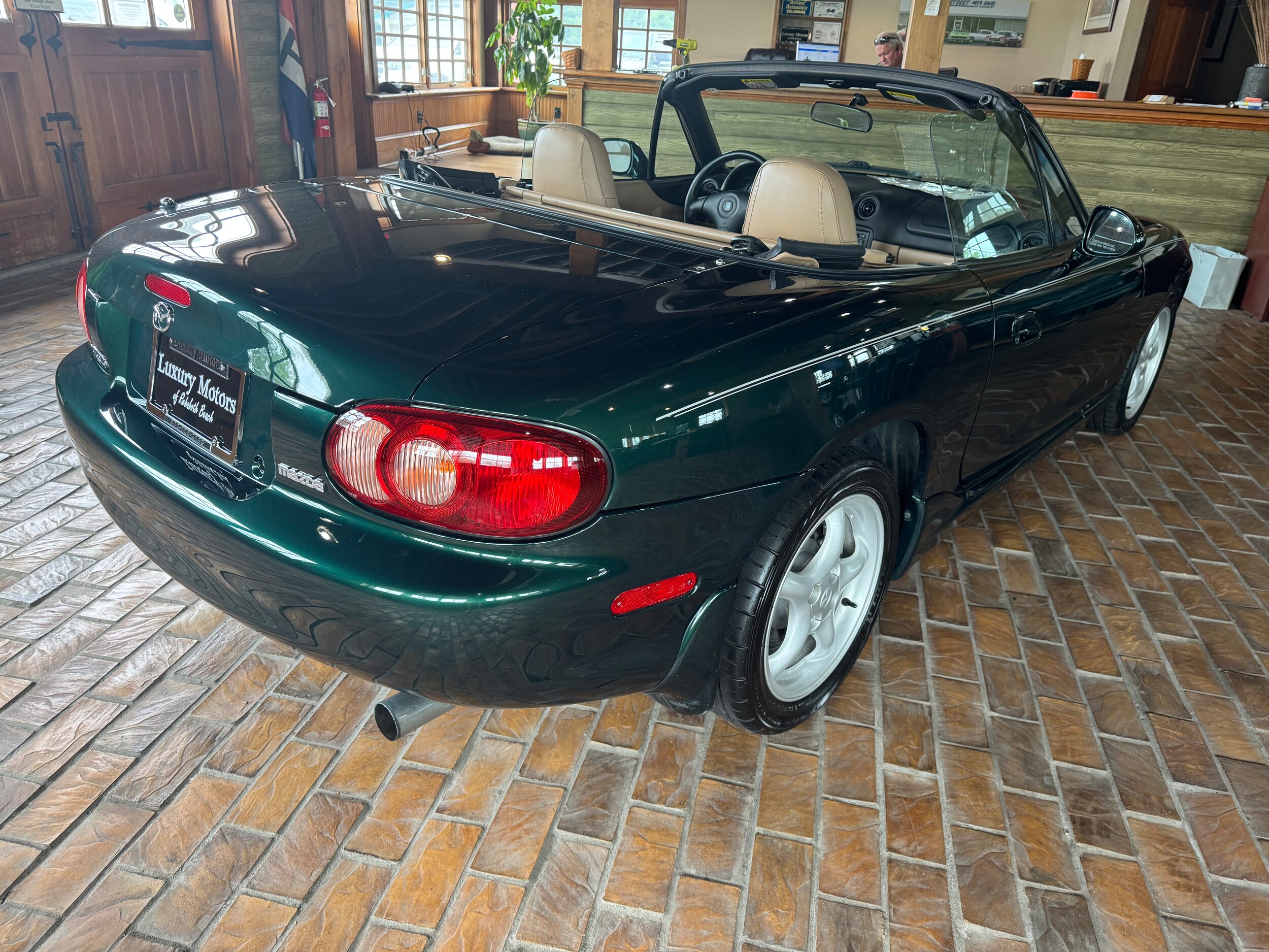 2000 Mazda MX-5 Miata Miata LS photo 4