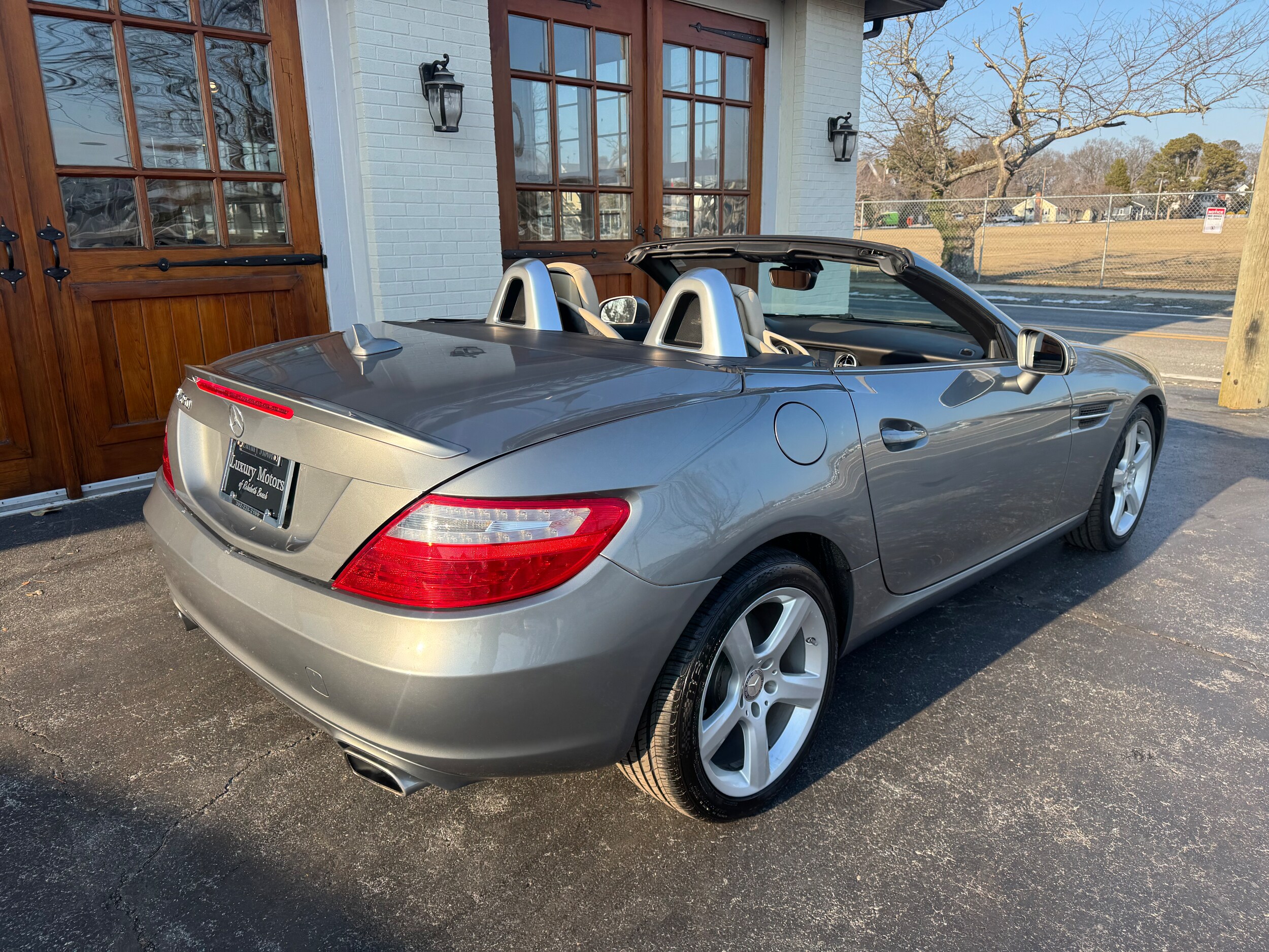 2013 Mercedes Benz SLK 250 photo 2