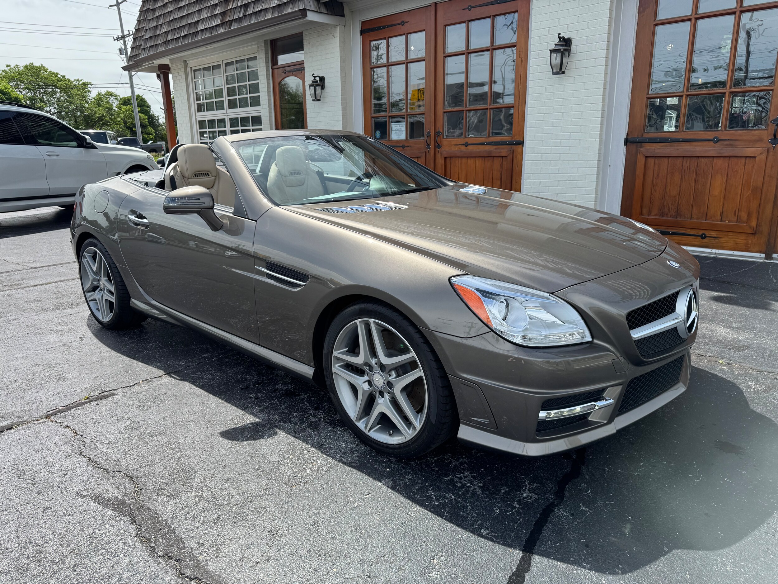 2015 Mercedes Benz SLK 350 photo 2