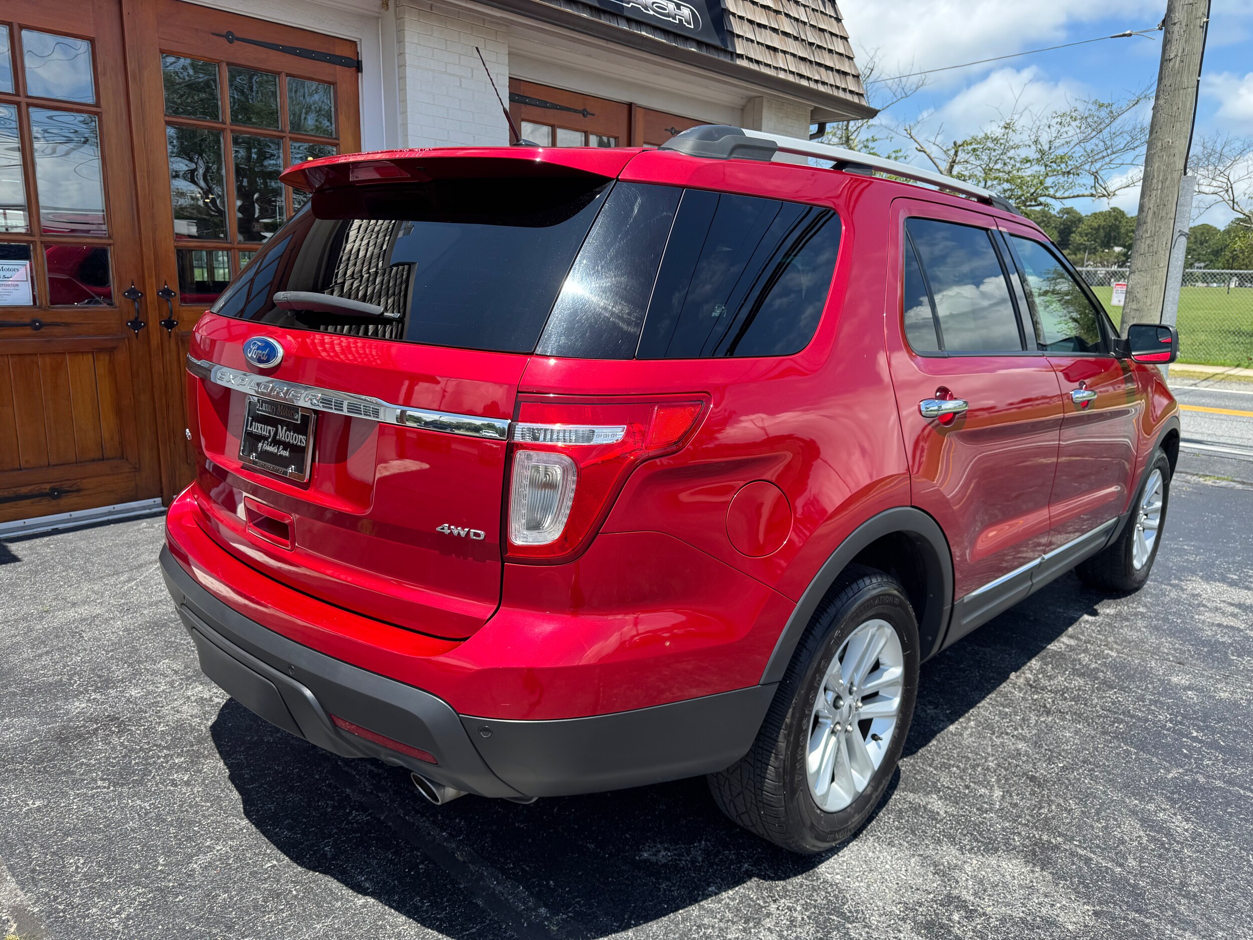 2012 Ford Explorer XLT photo 3