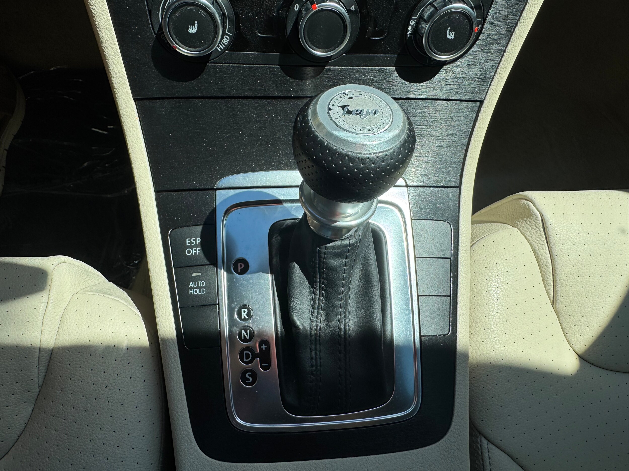 2010 Volkswagen Passat Komfort - Photo 18