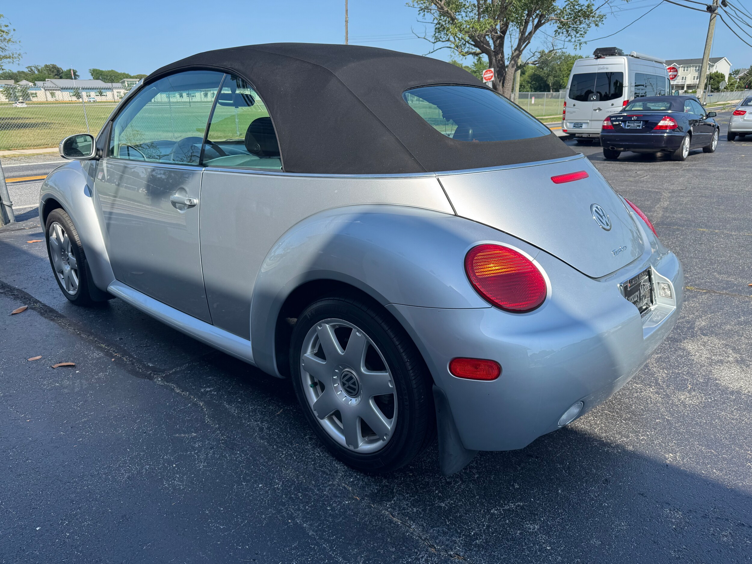 2003 Volkswagen Beetle GLS 1.8T photo 3